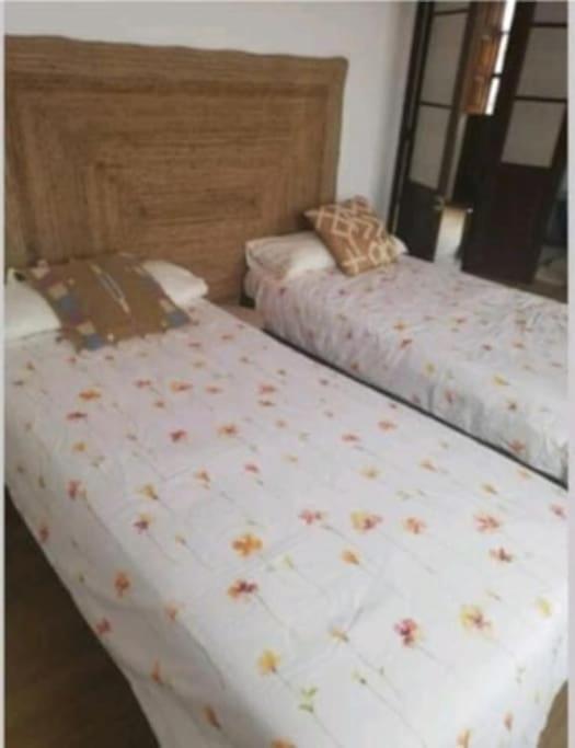 La Casina Roja - Santolaya De Cabranes Villa Arboleya Buitenkant foto