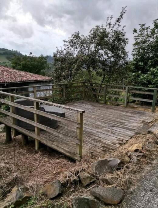 La Casina Roja - Santolaya De Cabranes Villa Arboleya Buitenkant foto