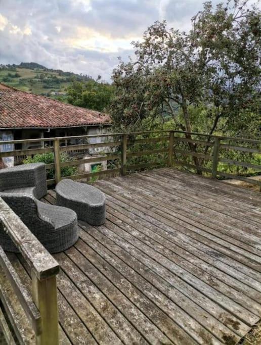 La Casina Roja - Santolaya De Cabranes Villa Arboleya Buitenkant foto